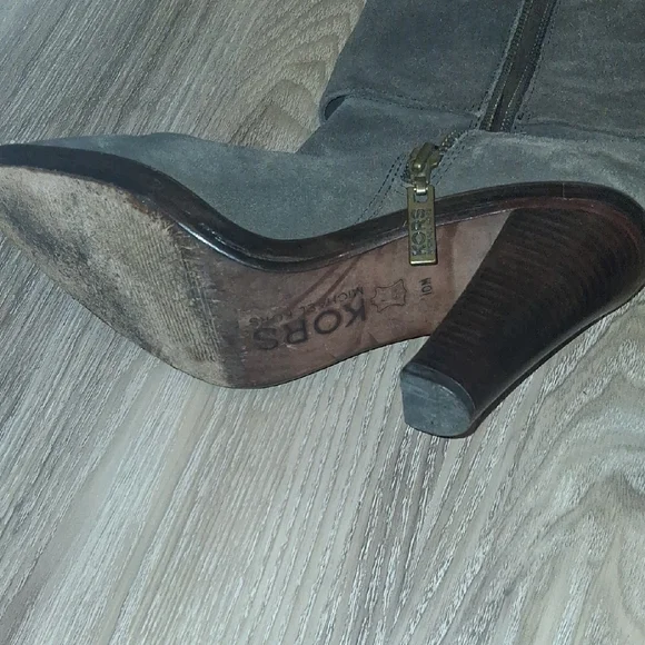 Suede Fold-Over Mid-Calf Heeled Boots - Gray - Picture 4 of 5